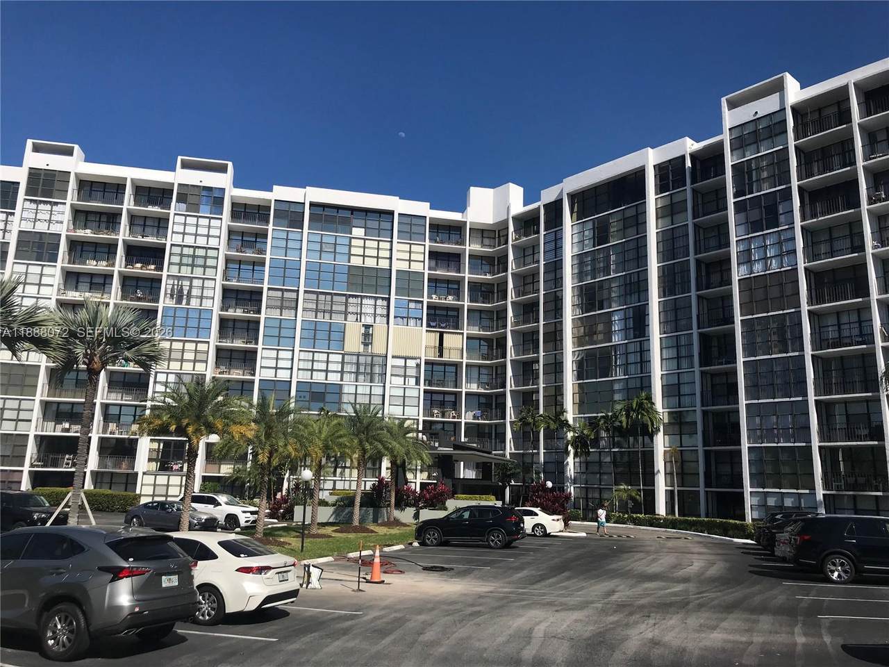 https://bt-photos.global.ssl.fastly.net/miami/1280_boomver_3_A11888072-2.jpg