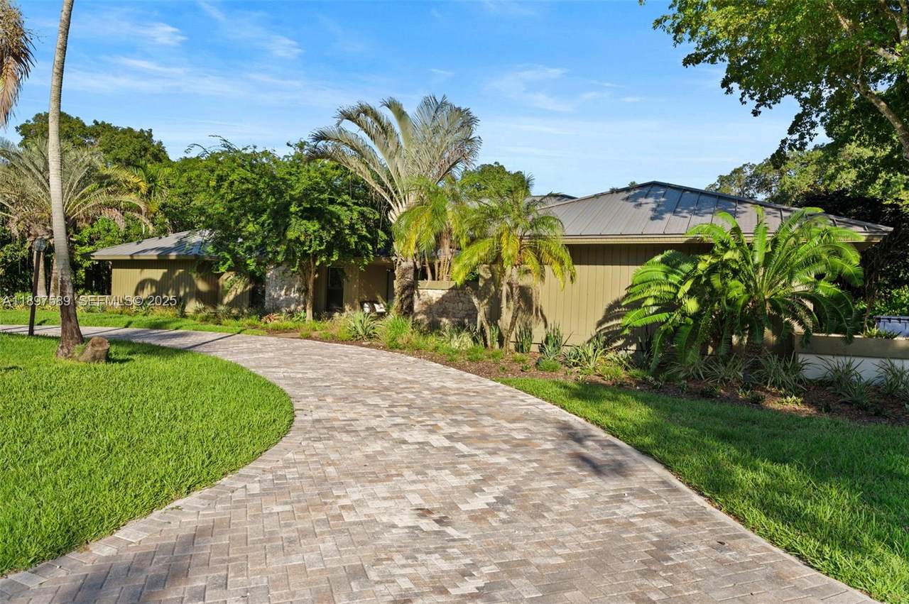 https://bt-photos.global.ssl.fastly.net/miami/1280_boomver_2_A11897589-2.jpg