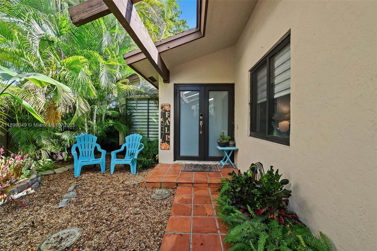 10923 134th Ct - Photo 1