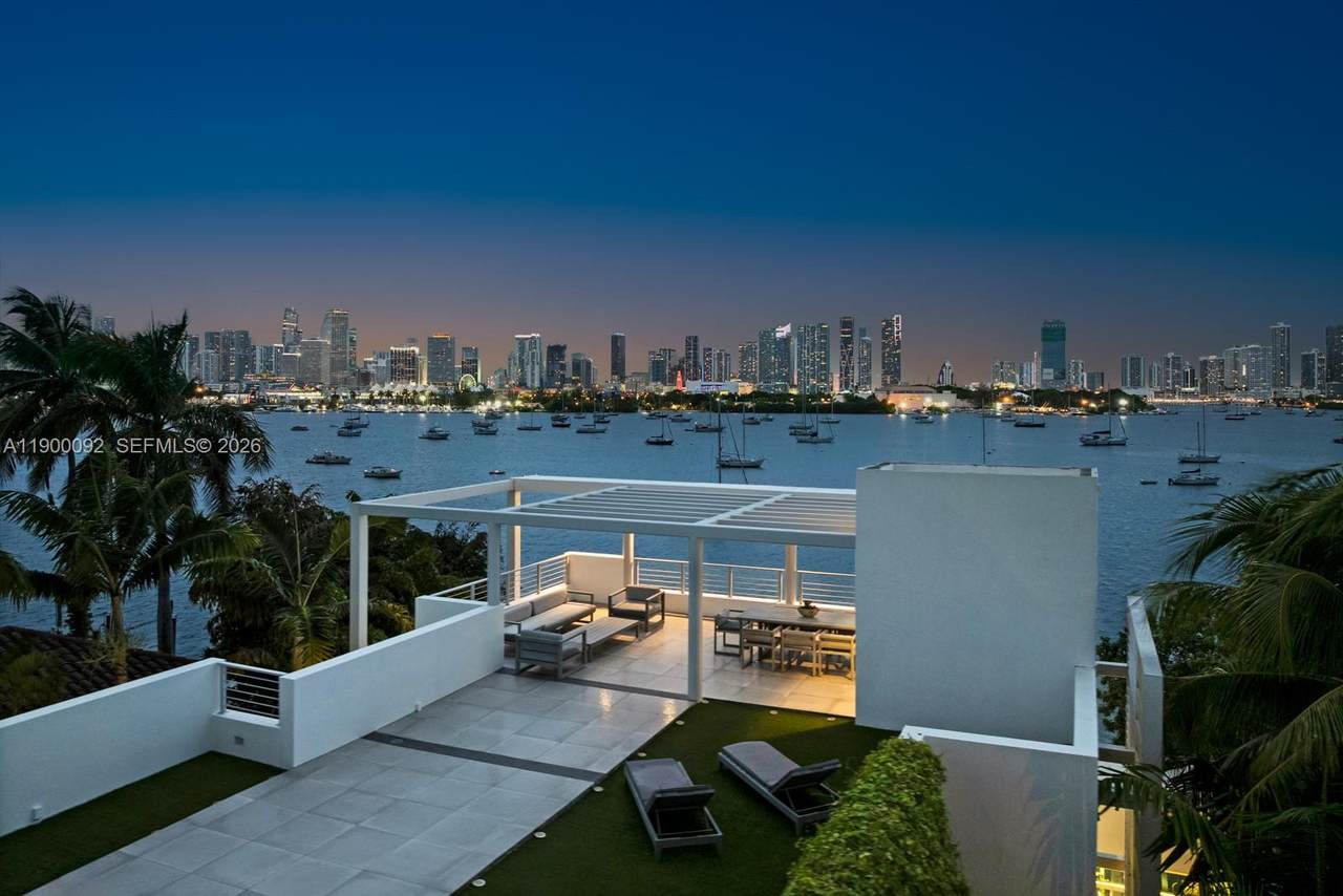 https://bt-photos.global.ssl.fastly.net/miami/1280_boomver_3_A11900092-2.jpg