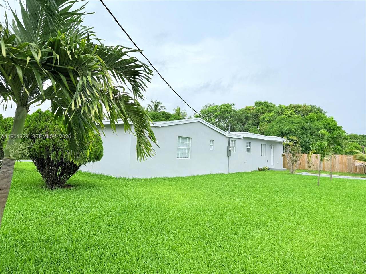 https://bt-photos.global.ssl.fastly.net/miami/1280_boomver_3_A11901929-2.jpg