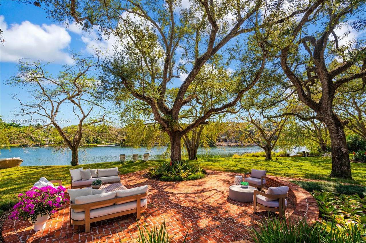 https://bt-photos.global.ssl.fastly.net/miami/1280_boomver_3_A11902400-2.jpg