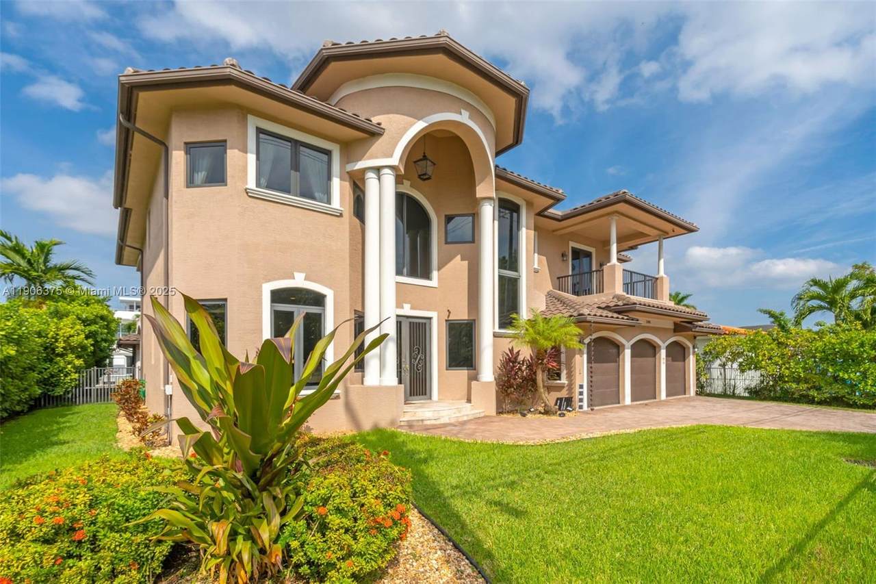 https://bt-photos.global.ssl.fastly.net/miami/1280_boomver_3_A11906375-2.jpg