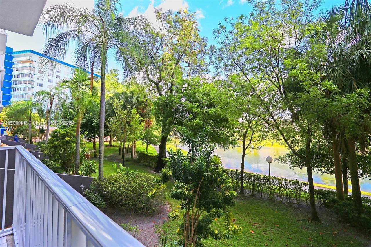 https://bt-photos.global.ssl.fastly.net/miami/1280_boomver_3_A11909115-2.jpg