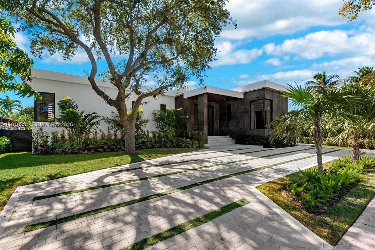 https://bt-photos.global.ssl.fastly.net/miami/1280_boomver_3_A11910831-2.jpg