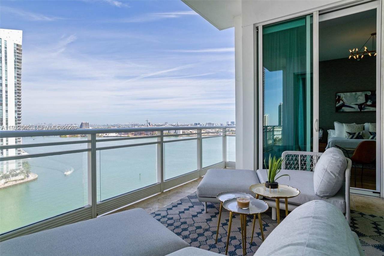 900 Brickell Key Blvd - Photo 1