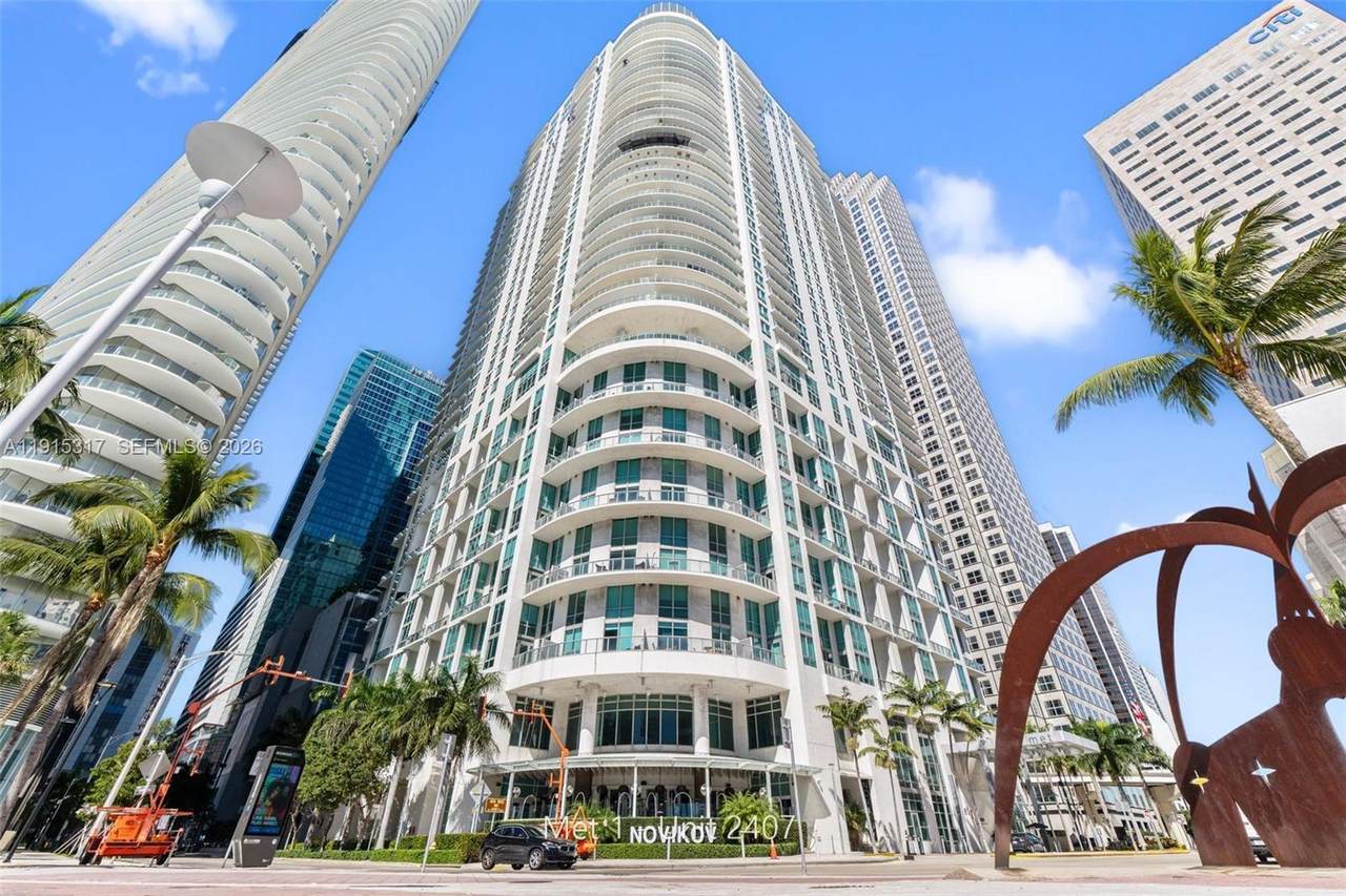 300 Biscayne Blvd - Photo 1