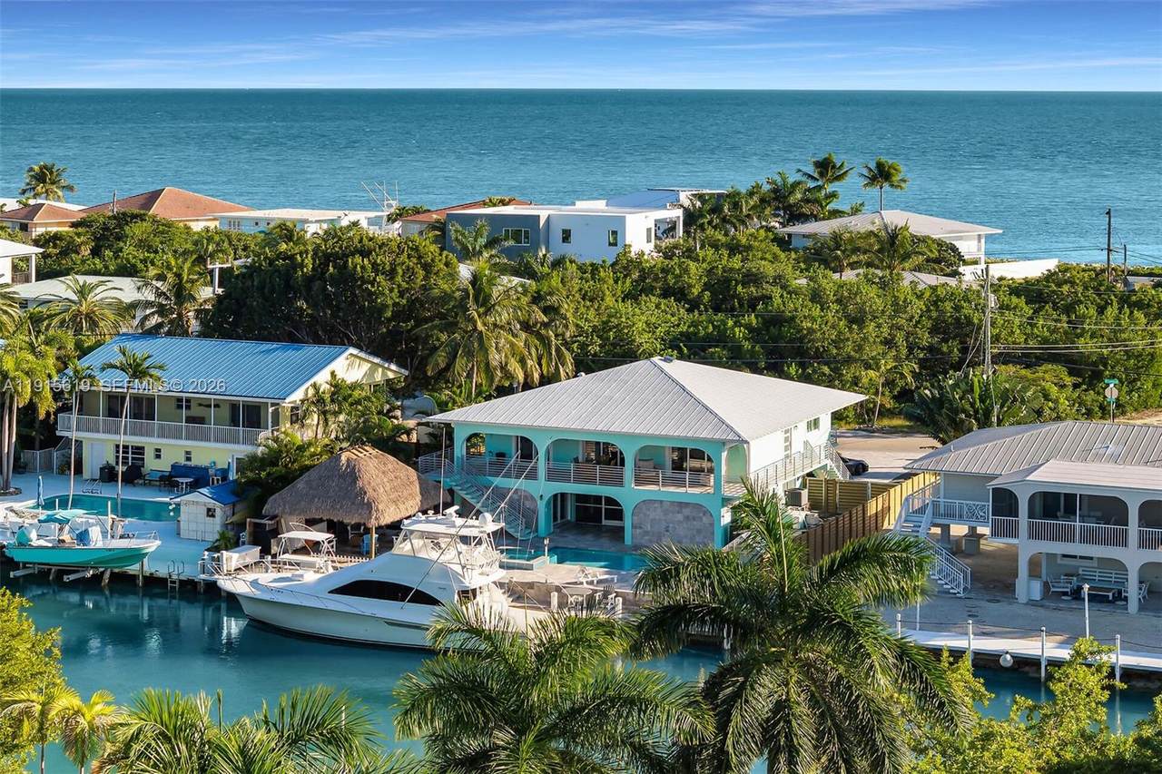 232 Seaview Dr - Photo 1