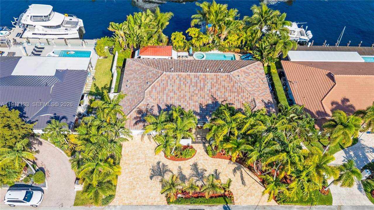 2839 35th St - Photo 1