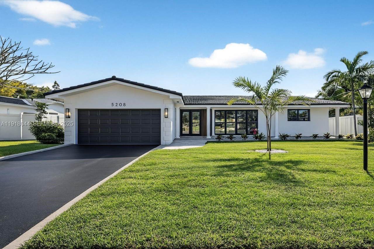 5208 Monroe St - Photo 1