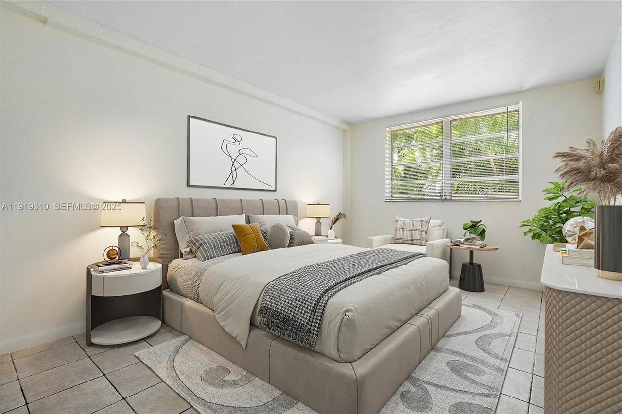 1715 16th Ave - Photo 1