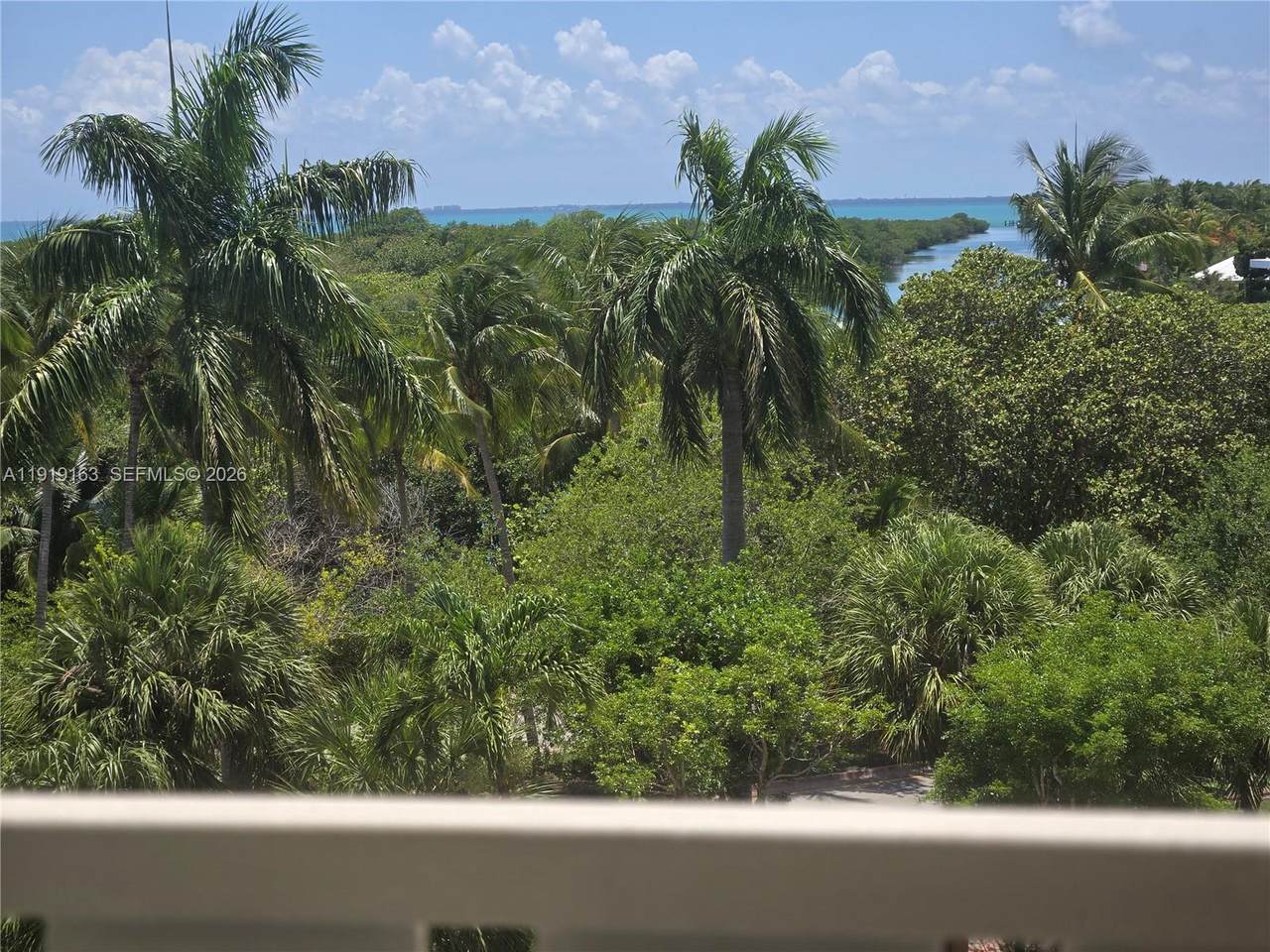 1121 Crandon Blvd - Photo 1
