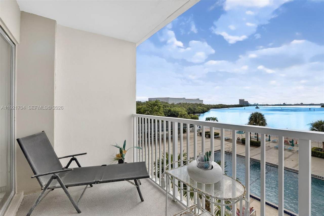 https://bt-photos.global.ssl.fastly.net/miami/1280_boomver_4_A11921704-2.jpg