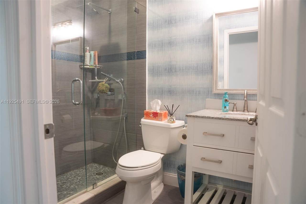 20875 20th St - Photo 1