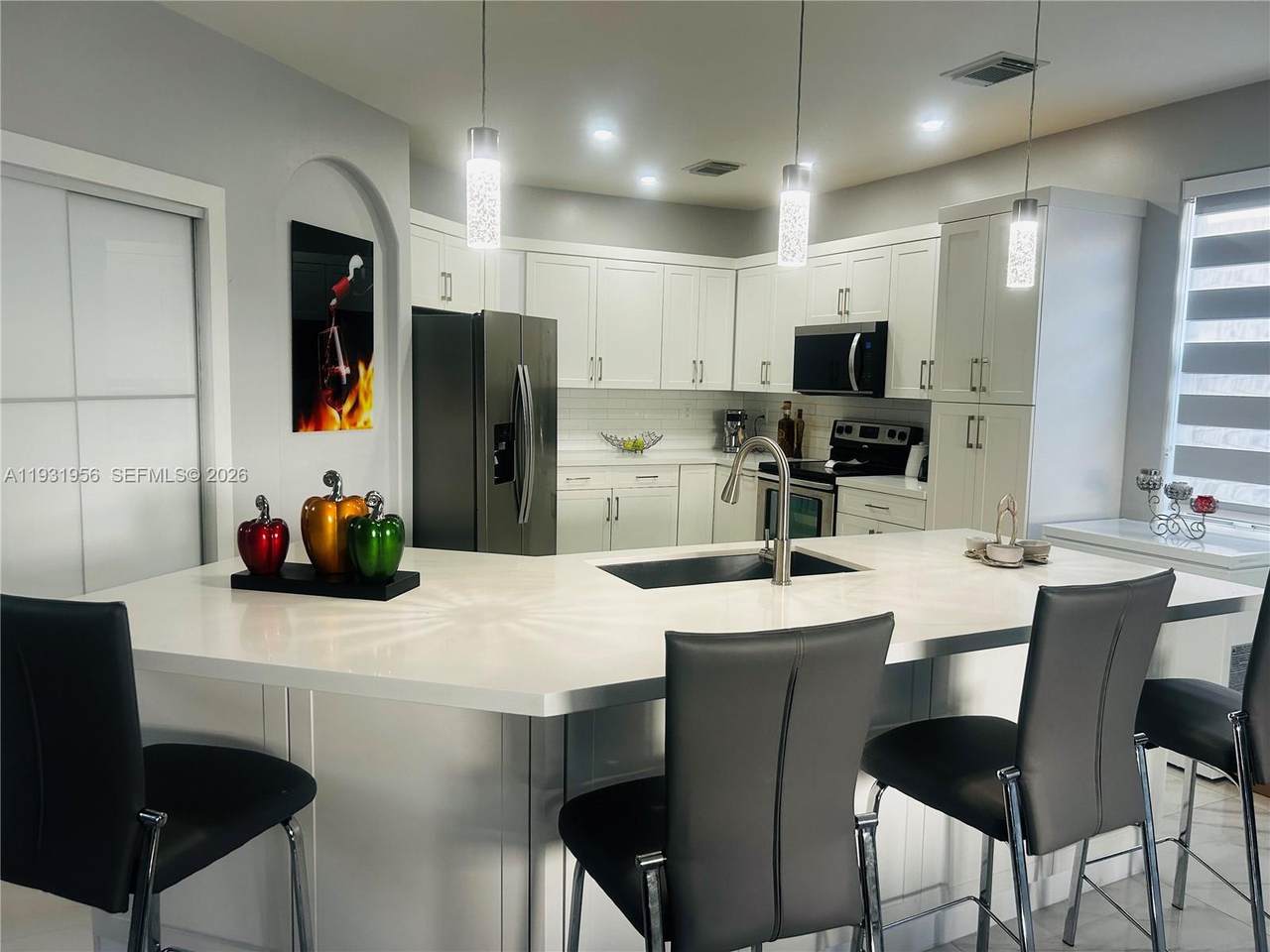 13995 154th St - Photo 1