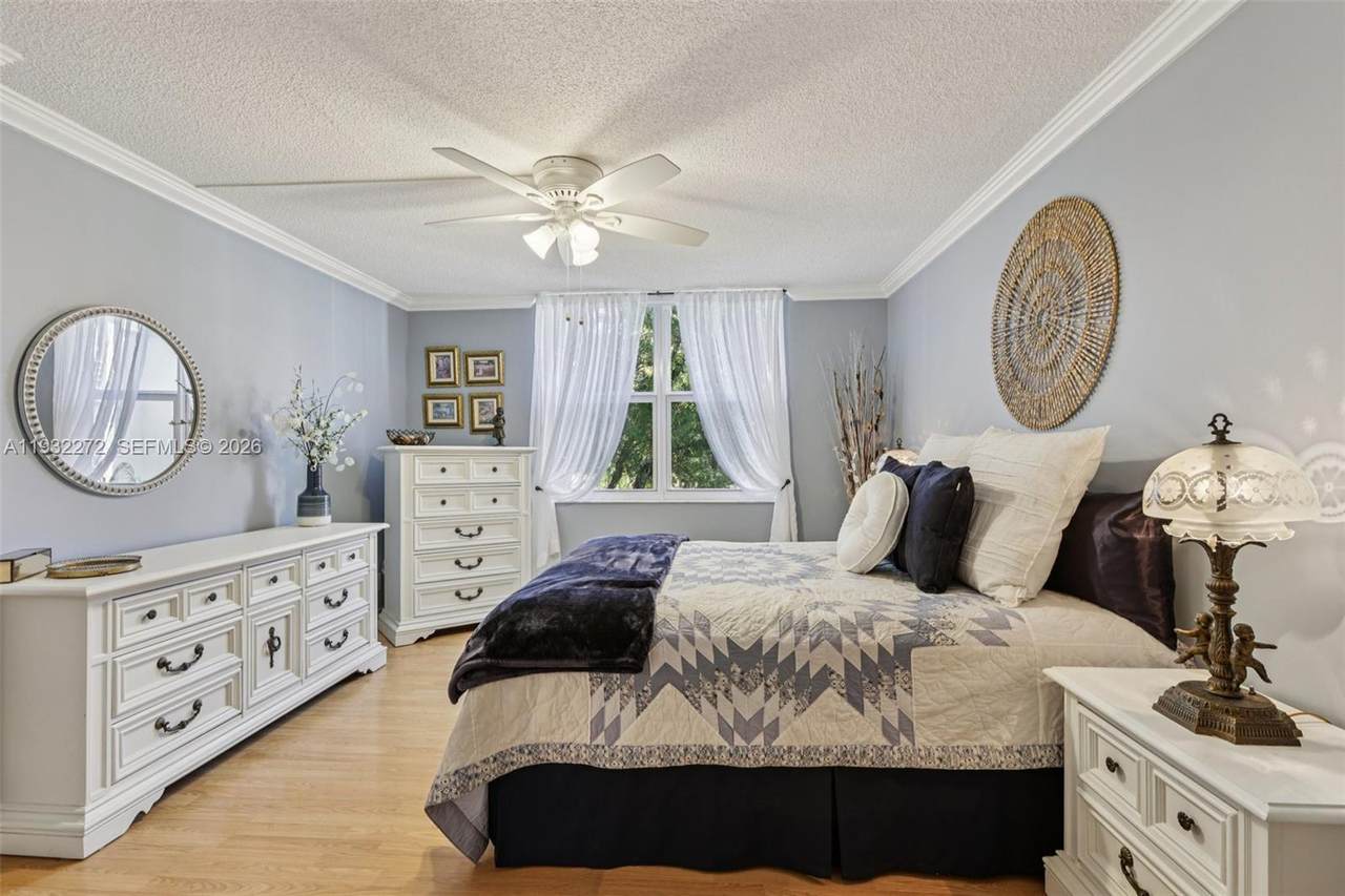 4850 29th Ct - Photo 1