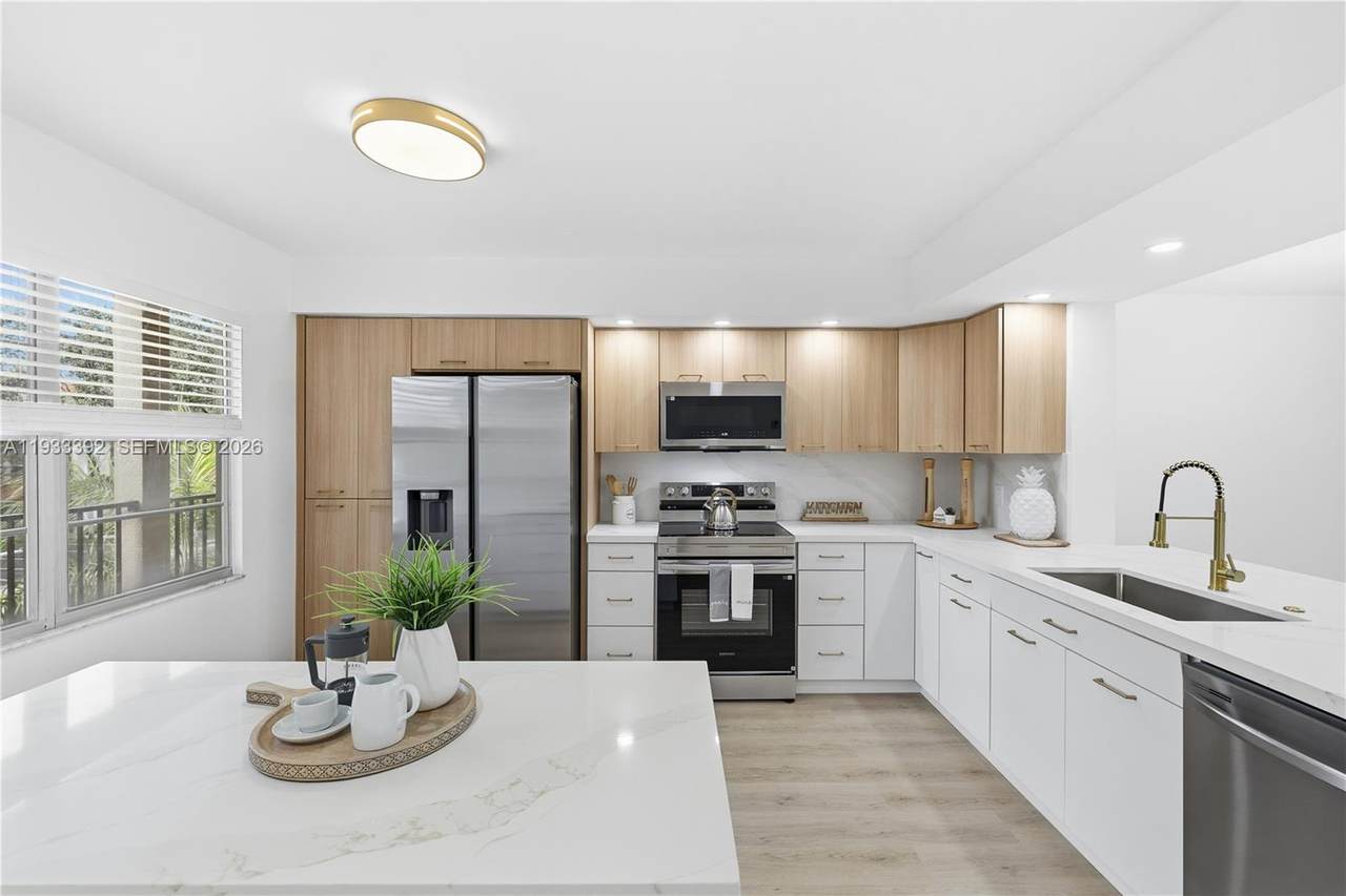 1101 128th Ter - Photo 1