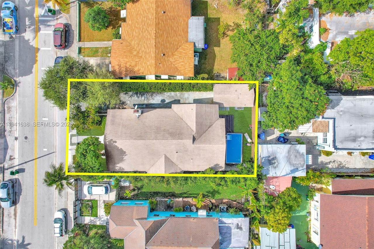 37 47th St - Photo 1