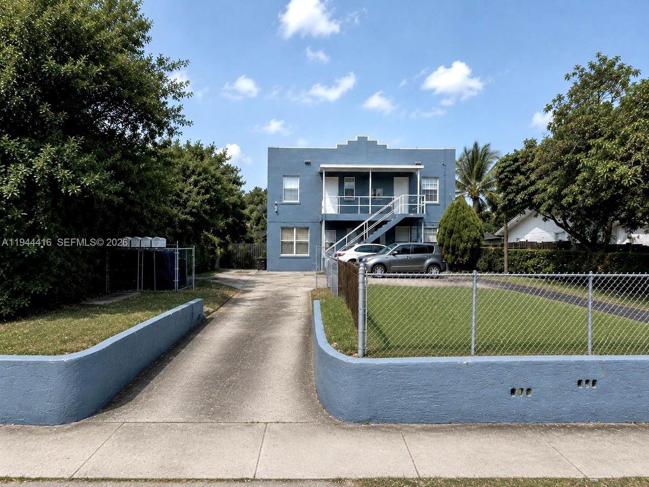 1821 33rd  St - Photo 1