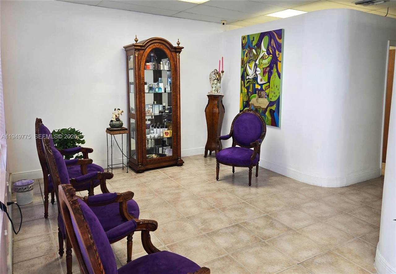 https://bt-photos.global.ssl.fastly.net/miami/1280_boomver_3_A11949775-2.jpg