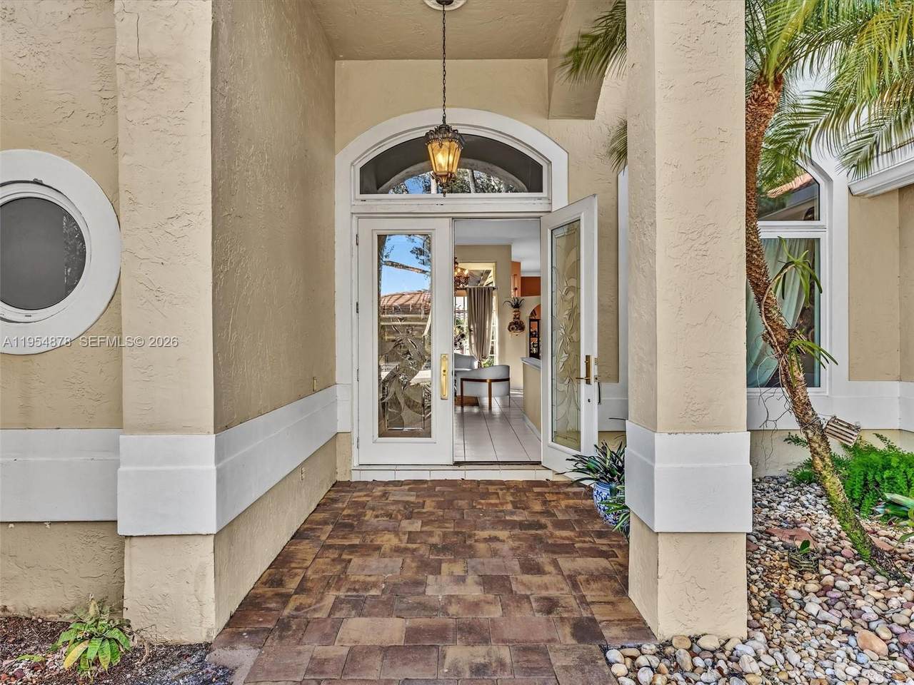 https://bt-photos.global.ssl.fastly.net/miami/1280_boomver_3_A11954878-2.jpg