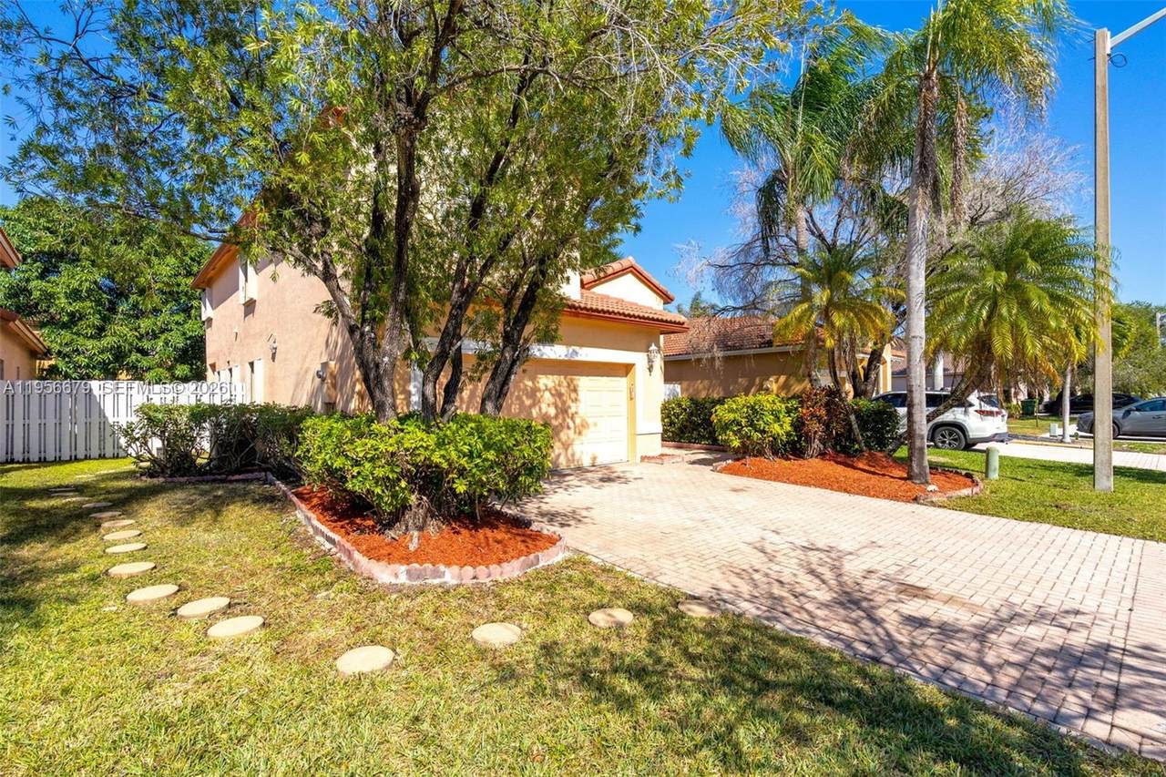 https://bt-photos.global.ssl.fastly.net/miami/1280_boomver_3_A11956679-2.jpg