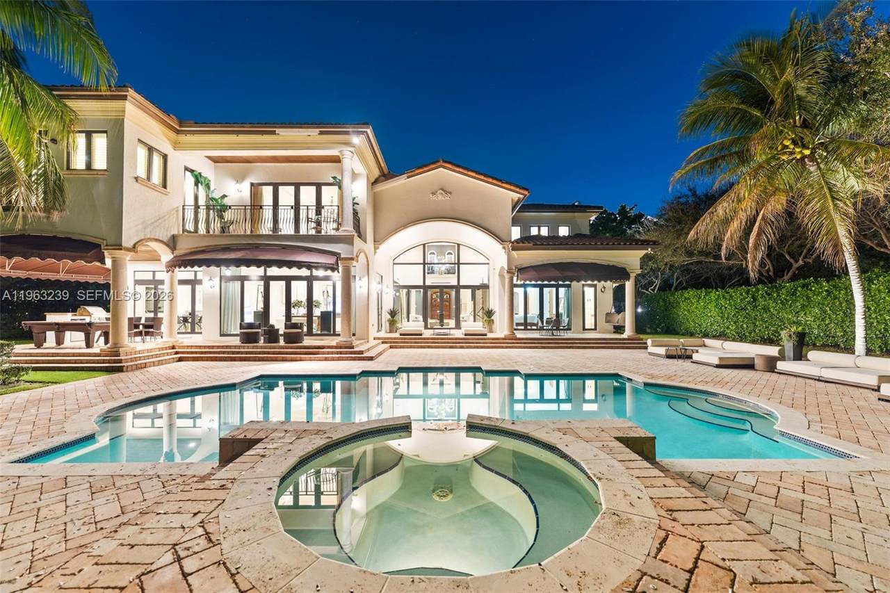 https://bt-photos.global.ssl.fastly.net/miami/1280_boomver_3_A11963239-2.jpg