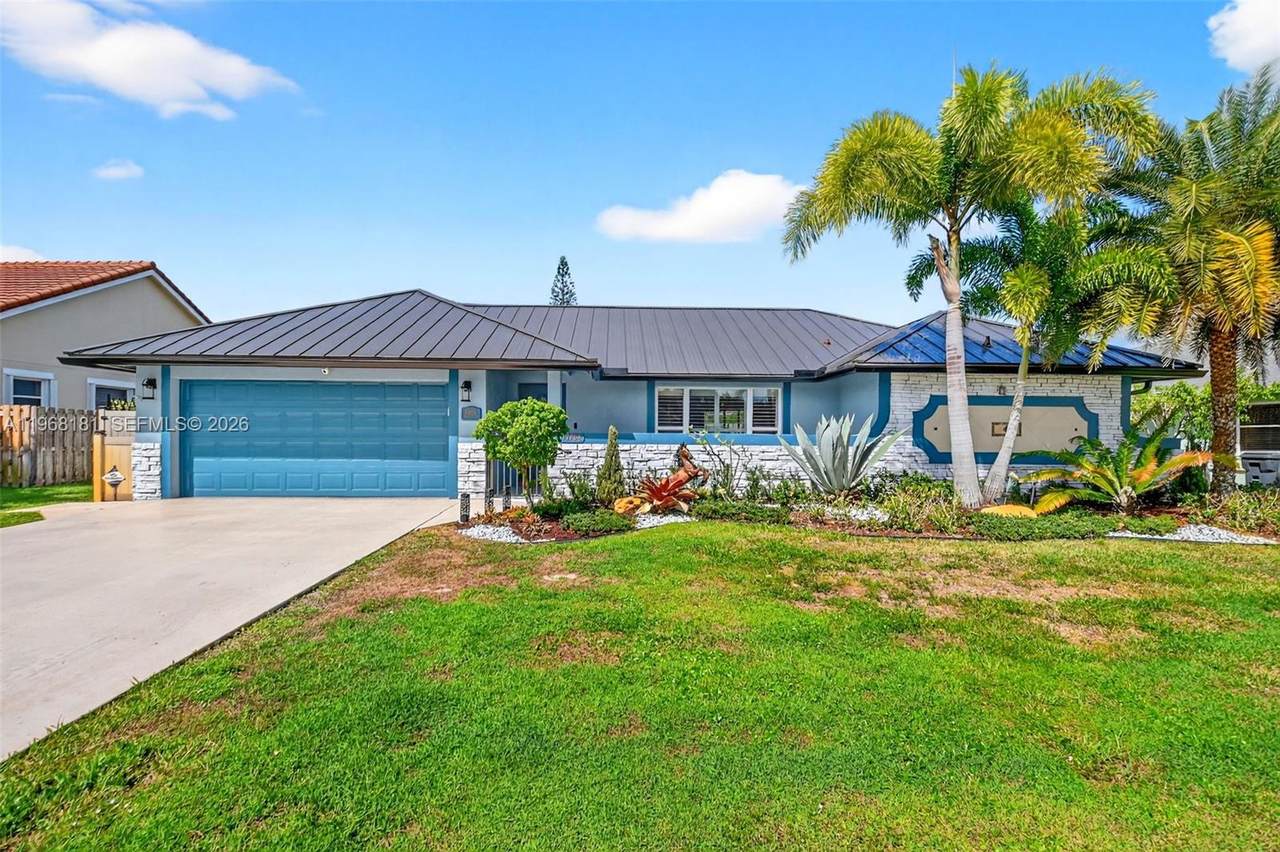 13808 Geranium Pl - Photo 1