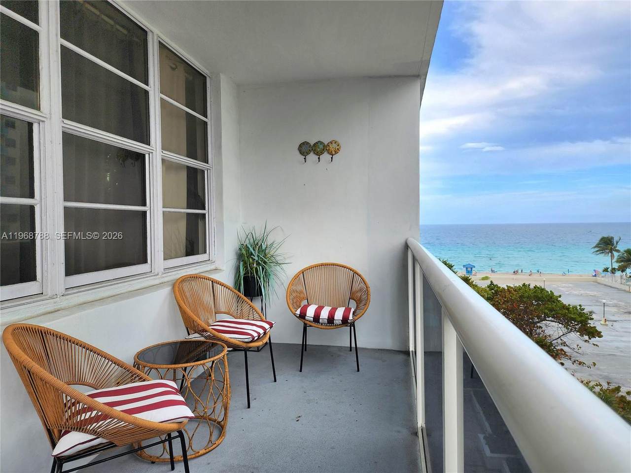 https://bt-photos.global.ssl.fastly.net/miami/1280_boomver_3_A11968788-2.jpg