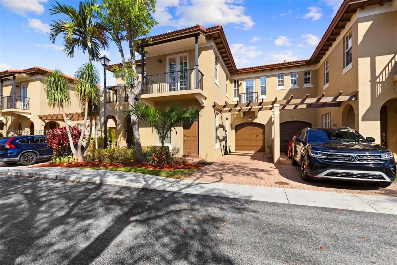 https://bt-photos.global.ssl.fastly.net/miami/1280_boomver_3_A11970986-2.jpg