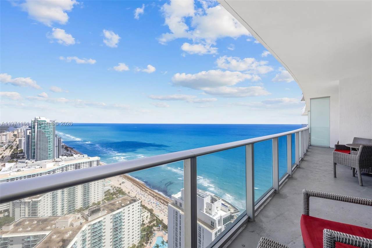 4111 Ocean Dr - Photo 1