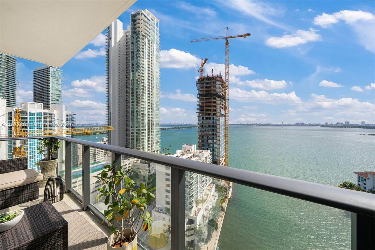 https://bt-photos.global.ssl.fastly.net/miami/1280_boomver_3_A11977201-2.jpg