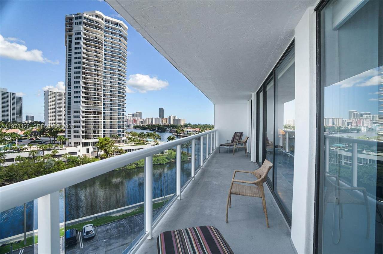 https://bt-photos.global.ssl.fastly.net/miami/1280_boomver_3_A11978428-2.jpg