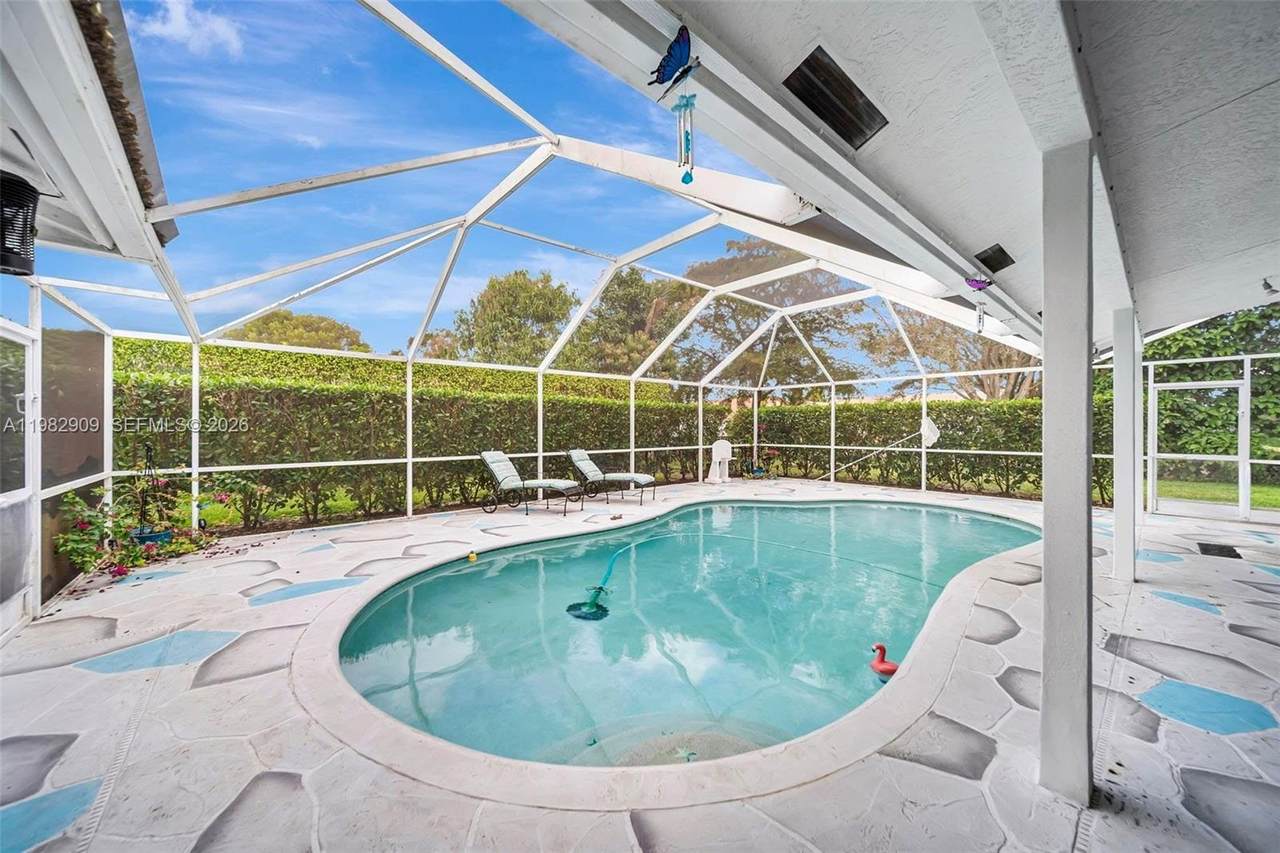 https://bt-photos.global.ssl.fastly.net/miami/1280_boomver_3_A11982909-2.jpg