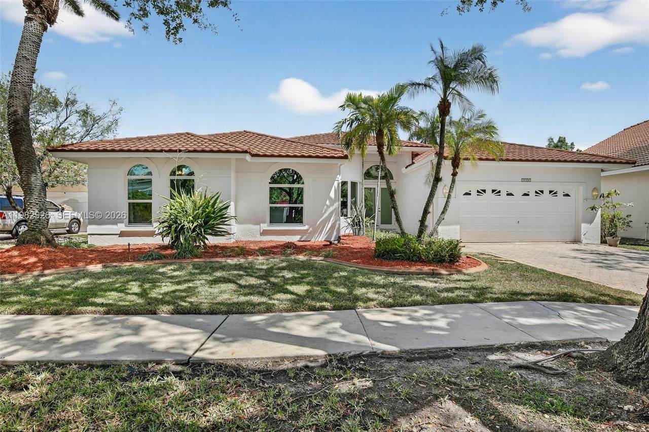 1583 182nd Way - Photo 1