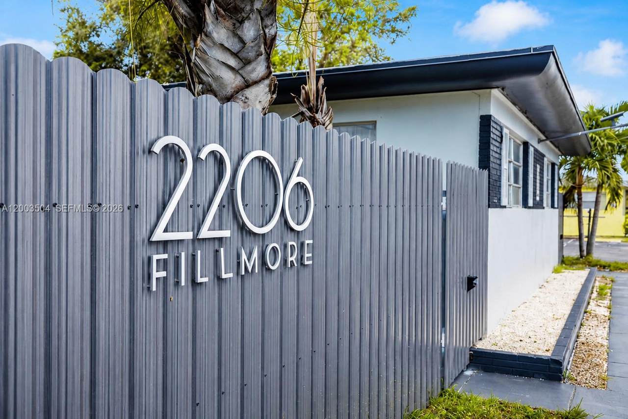 2206 Fillmore St #1-10 - Photo 1