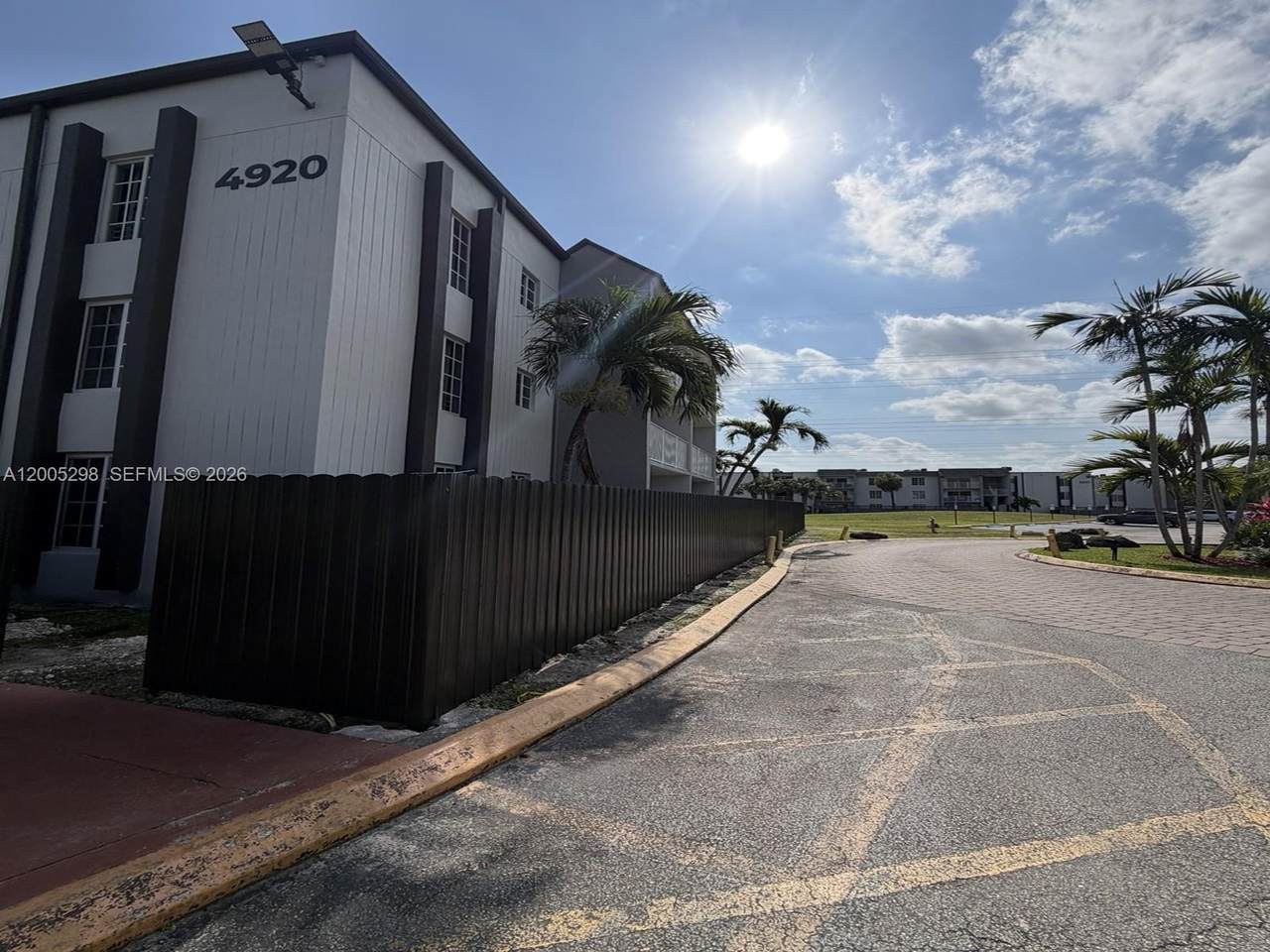 https://bt-photos.global.ssl.fastly.net/miami/1280_boomver_3_A12005298-2.jpg