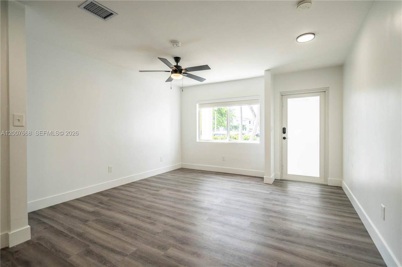https://bt-photos.global.ssl.fastly.net/miami/1280_boomver_3_A12007668-2.jpg