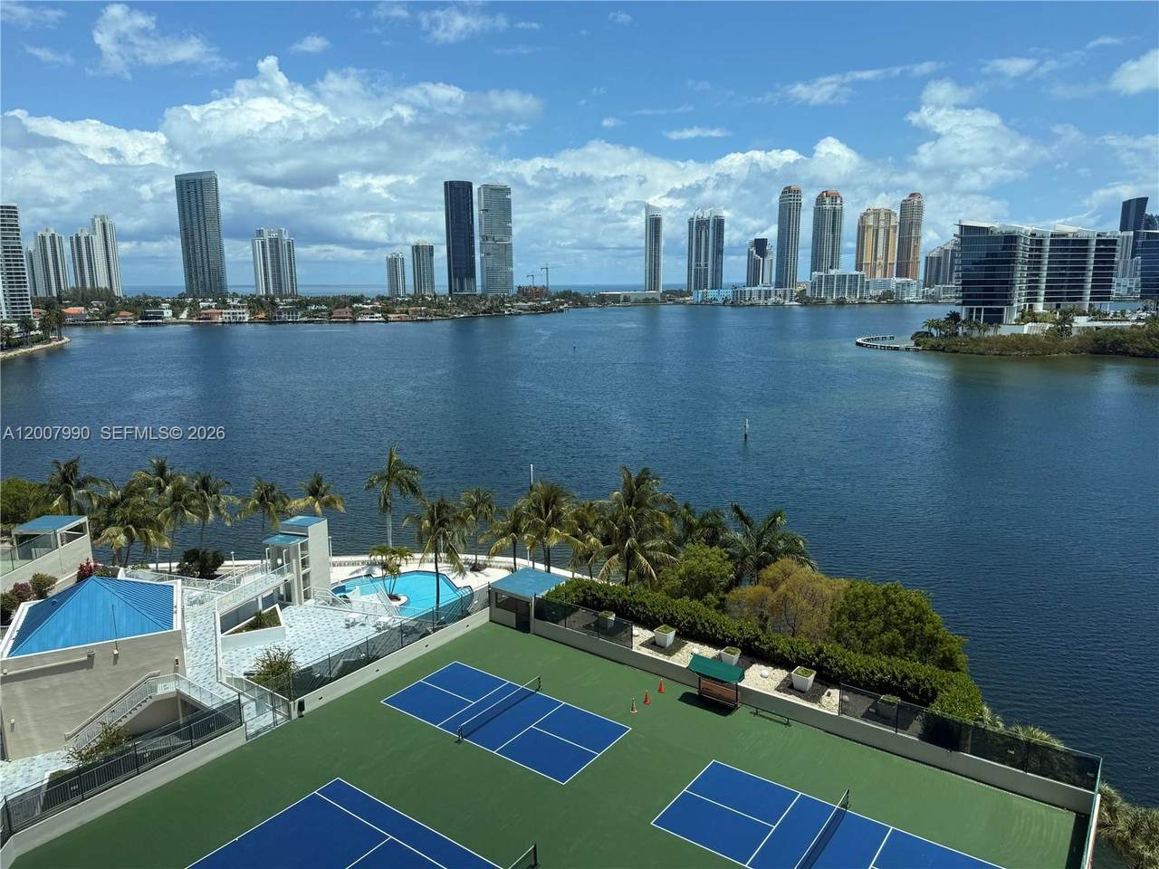 https://bt-photos.global.ssl.fastly.net/miami/1280_boomver_3_A12007990-2.jpg