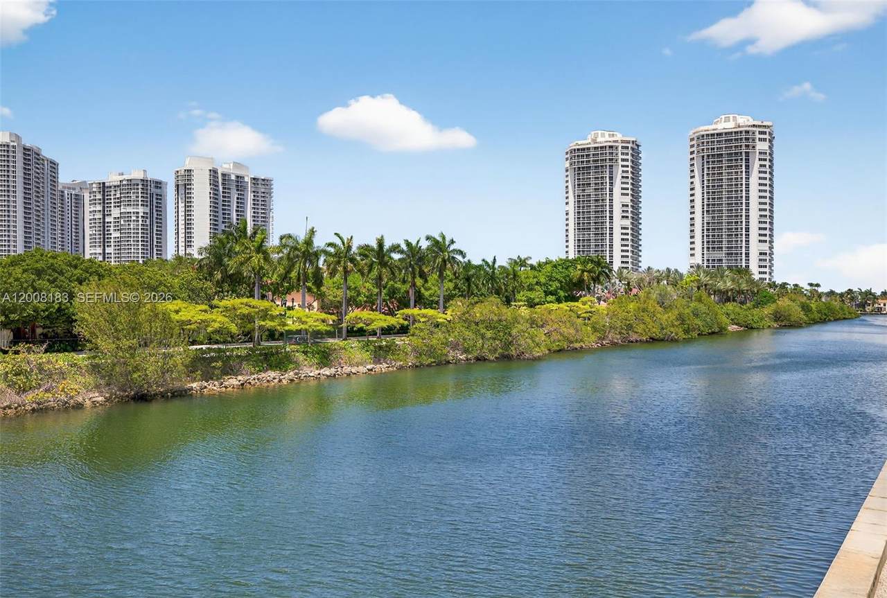 https://bt-photos.global.ssl.fastly.net/miami/1280_boomver_3_A12008183-2.jpg