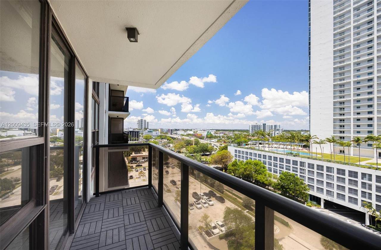 https://bt-photos.global.ssl.fastly.net/miami/1280_boomver_3_A12009435-2.jpg