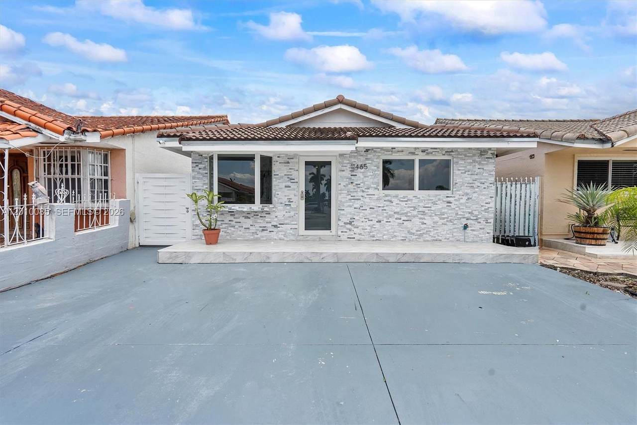 11465 88th Ct - Photo 1