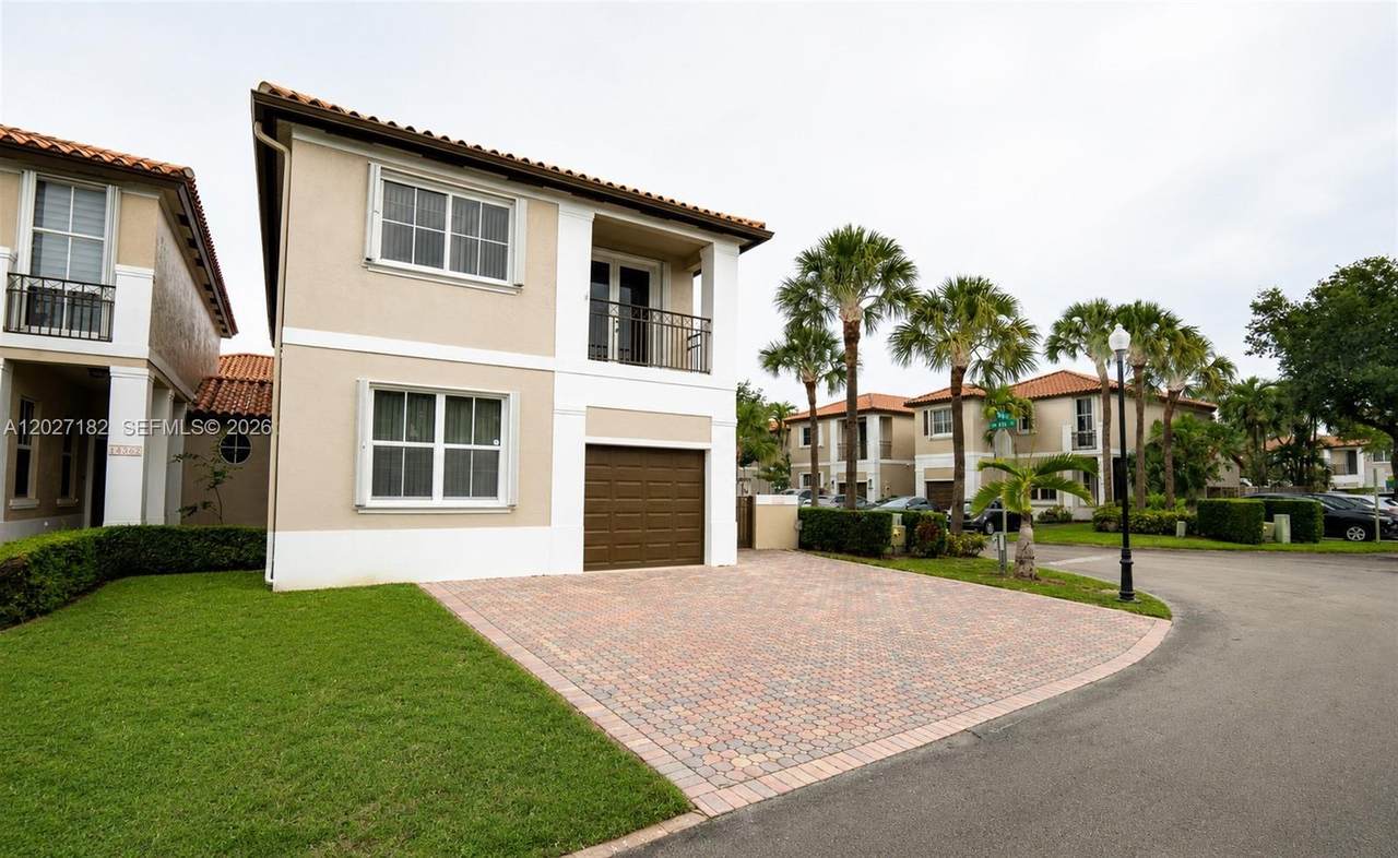 14372 83rd Ave - Photo 1