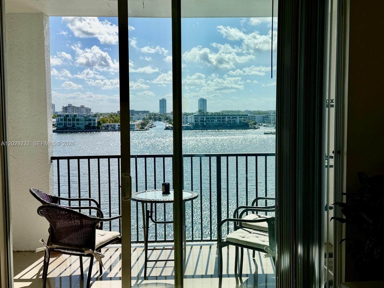 https://bt-photos.global.ssl.fastly.net/miami/1280_boomver_3_A12029232-2.jpg