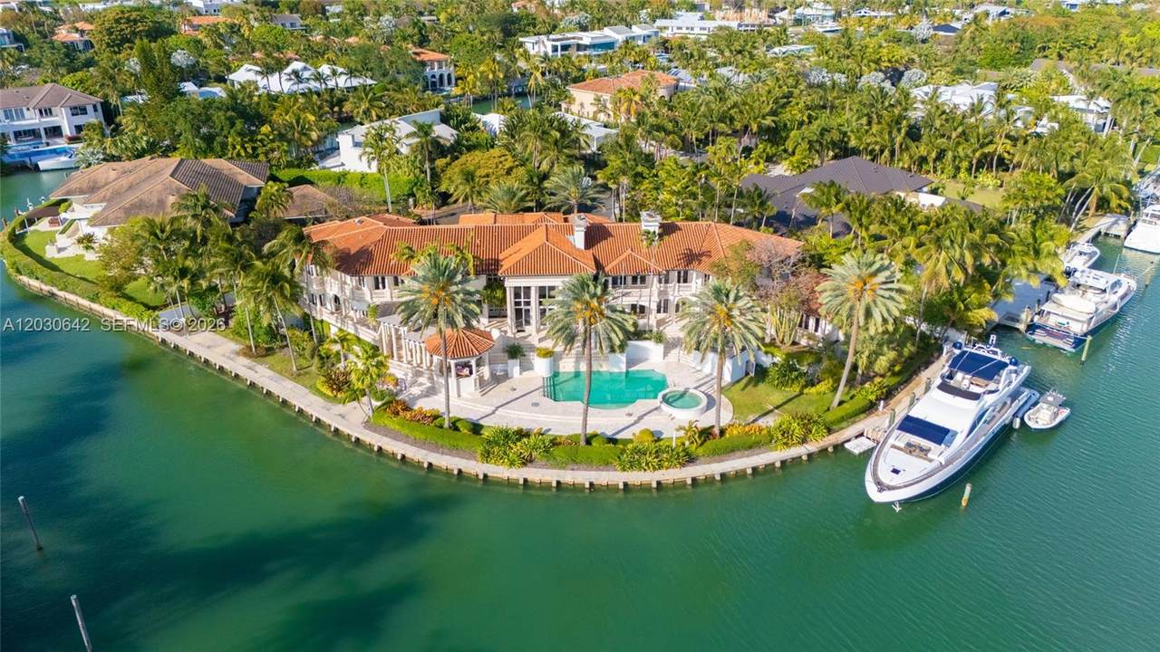 260 Cape Florida Dr - Photo 1