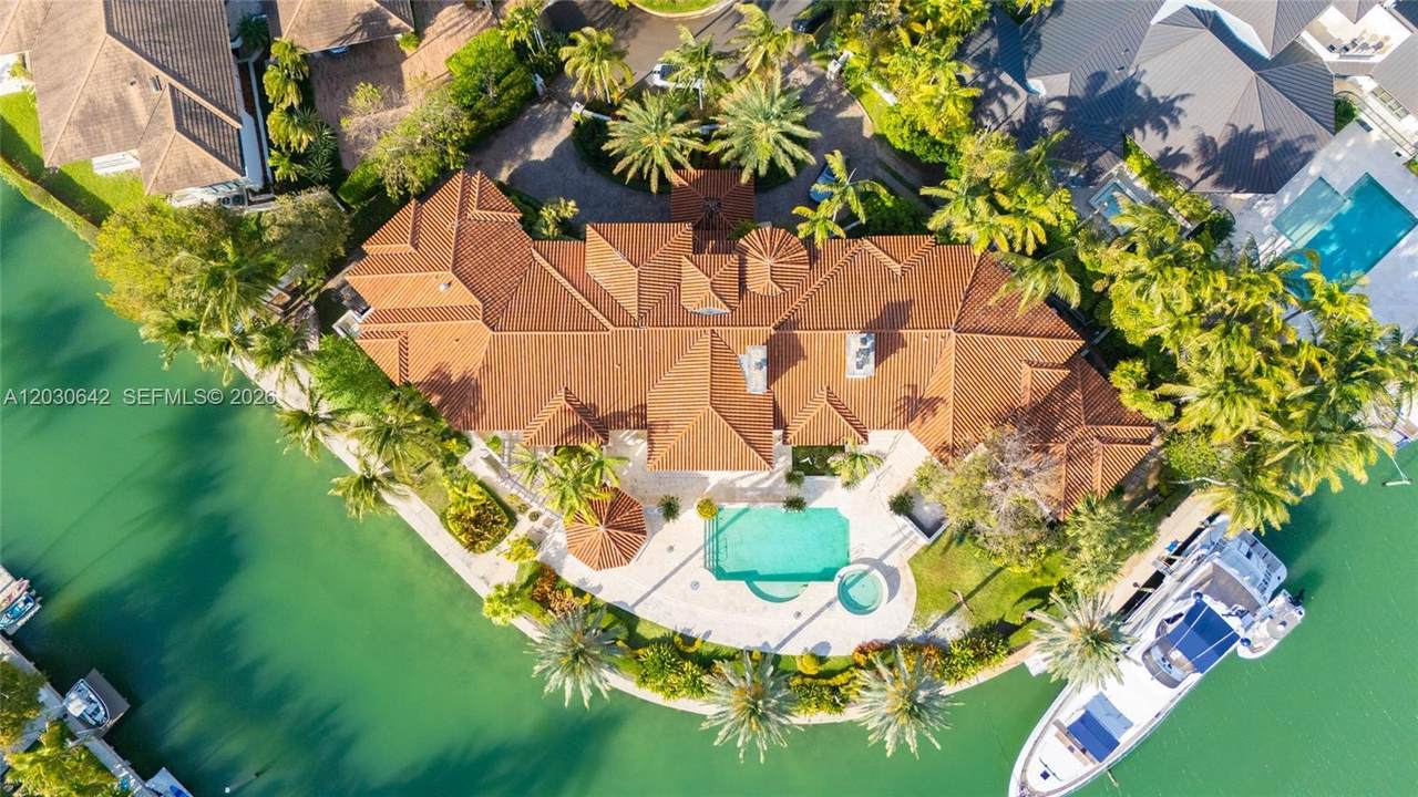 https://bt-photos.global.ssl.fastly.net/miami/1280_boomver_3_A12030642-2.jpg