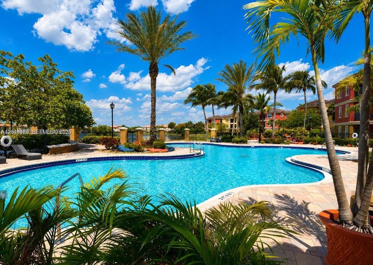 https://bt-photos.global.ssl.fastly.net/miami/1280_boomver_3_A12041479-2.jpg