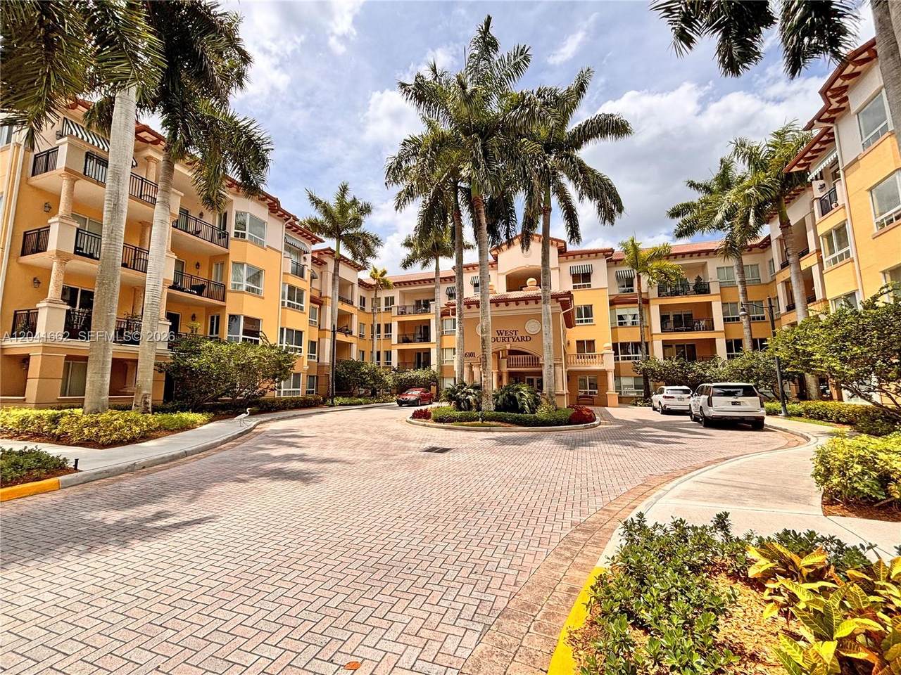 https://bt-photos.global.ssl.fastly.net/miami/1280_boomver_3_A12041662-2.jpg