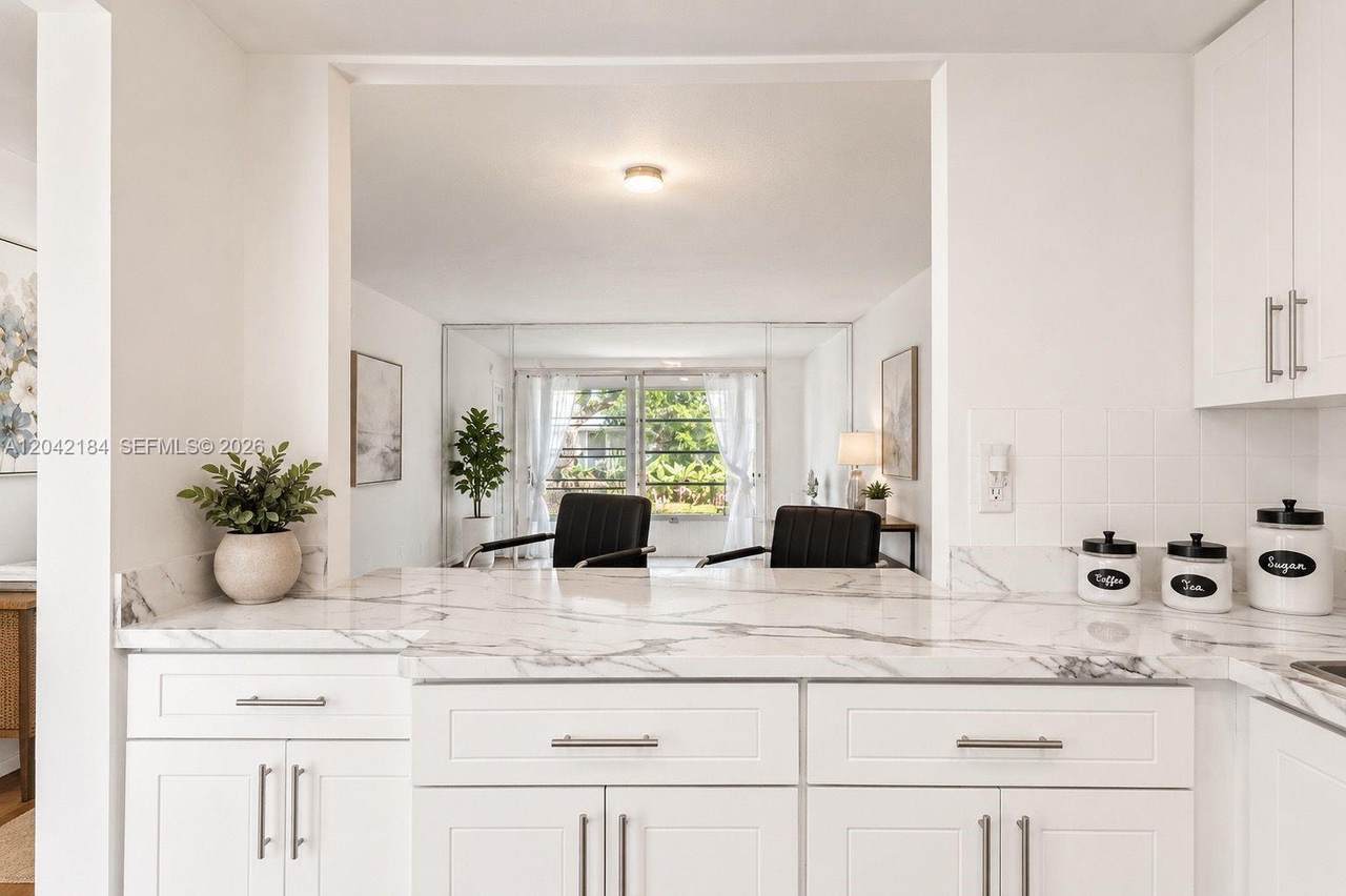 7605 5th Pl - Photo 1