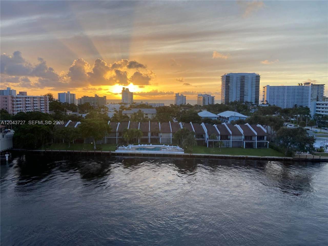 https://bt-photos.global.ssl.fastly.net/miami/1280_boomver_3_A12043727-2.jpg